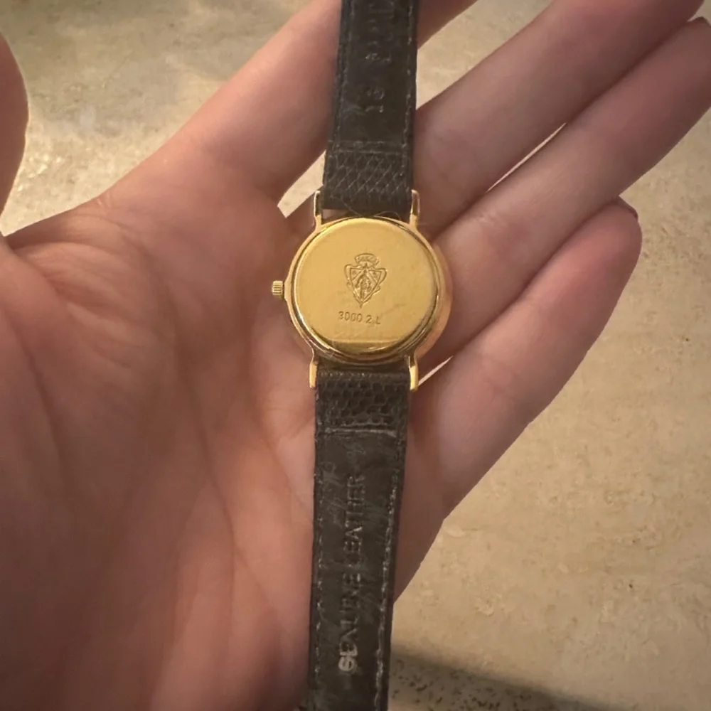 Gucci Watch - Picture 2 of 4